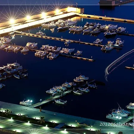 Il Faro * 아쿠아페사